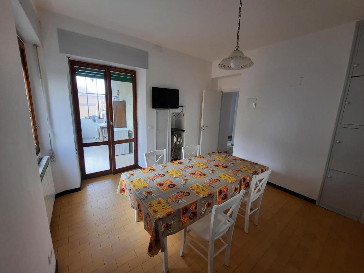 Casa Romeo Appartamento Con Posto Auto Finale Ligure Exterior foto