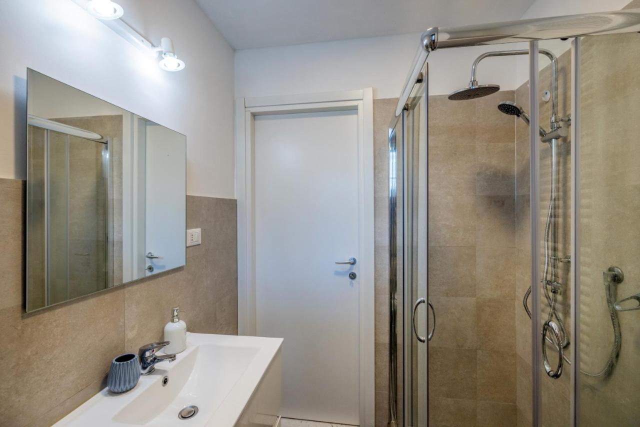 Casa Romeo Appartamento Con Posto Auto Finale Ligure Exterior foto