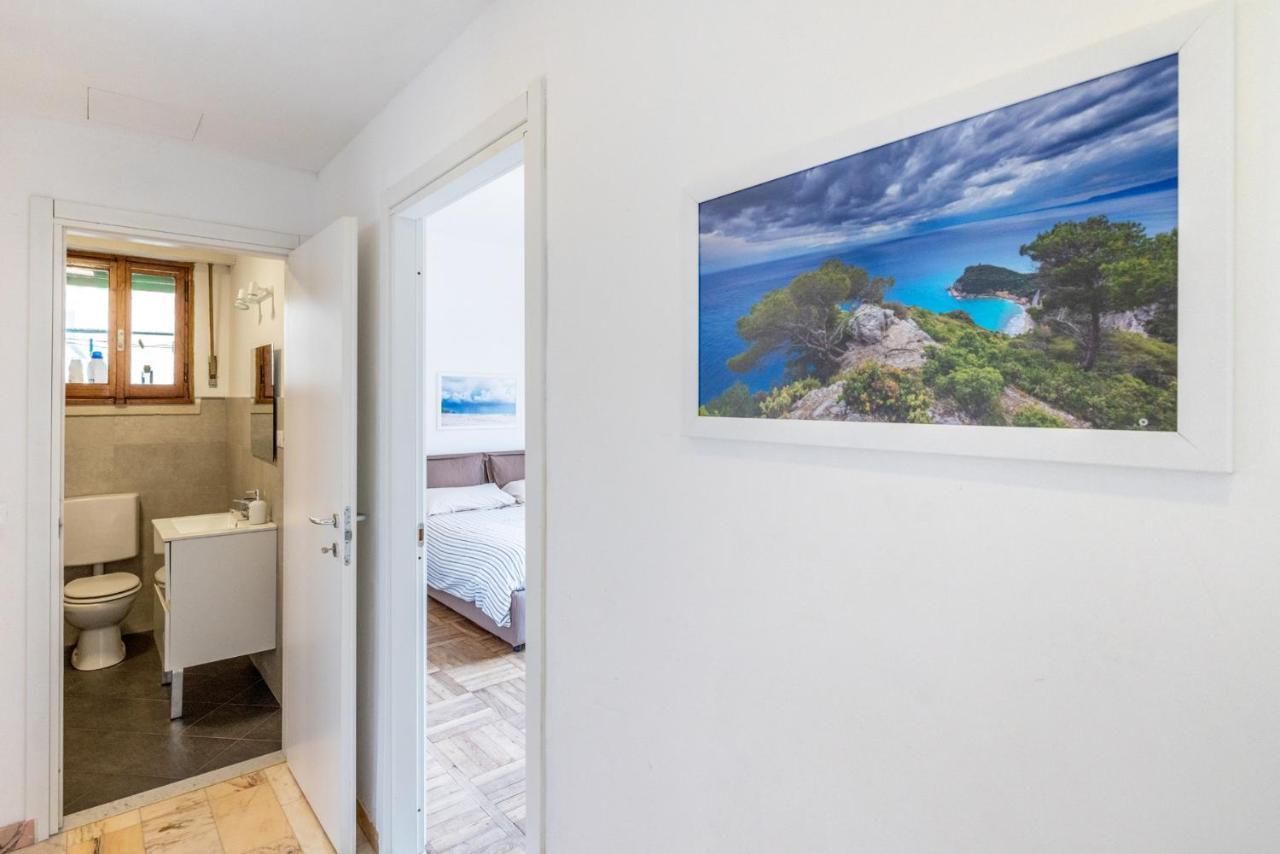 Casa Romeo Appartamento Con Posto Auto Finale Ligure Exterior foto